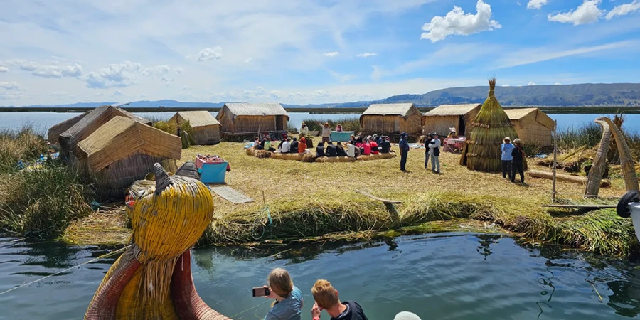 Uros Reed Canoe Ride